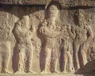 Investiture de Narses par la déesse Anahita, Sassanide, 226-651 après J.-C.